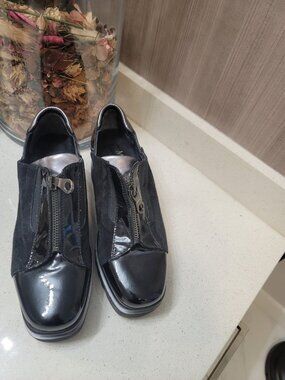 Marco Moreo Penelope Platform Loafers  - Size US 7 Black